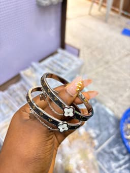 LV G BRACELET